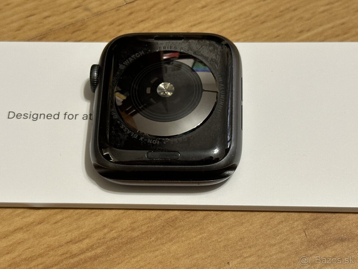 Apple Watch Series 5 Nike+ - 3