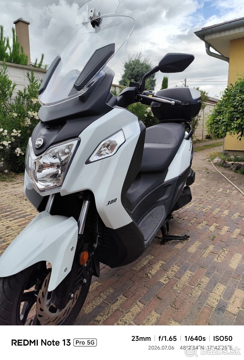 Sym Joymax Z300 - 3
