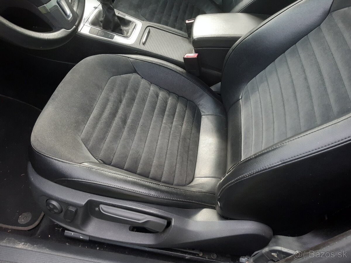 Interiér Passat B7 Highline sedan - 3