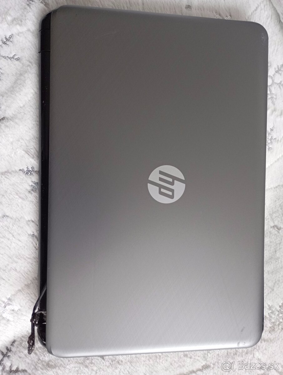 rozpredám na diely notebook Hp 15 - r261nc - 3