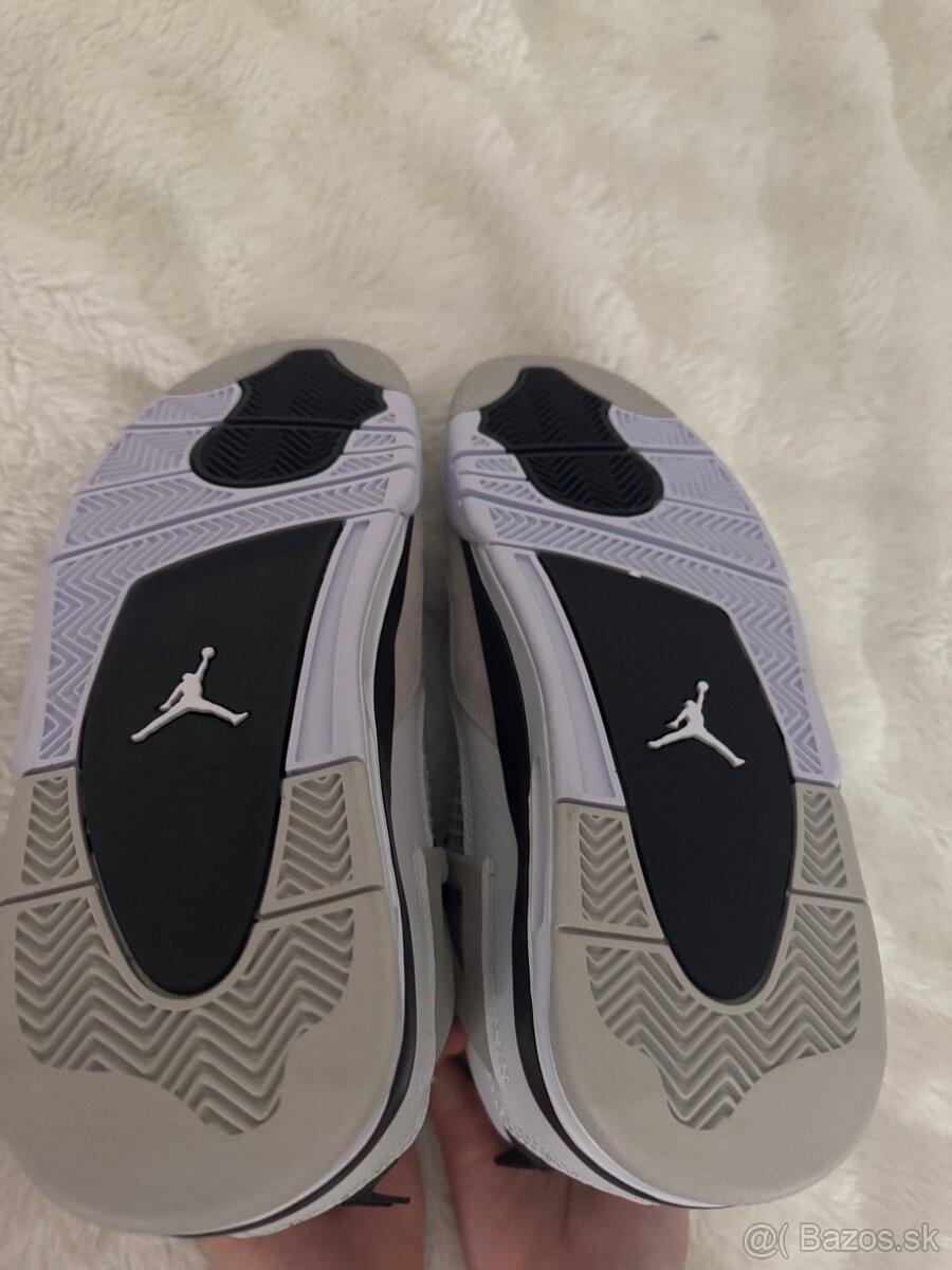 Jordan 4 - 3