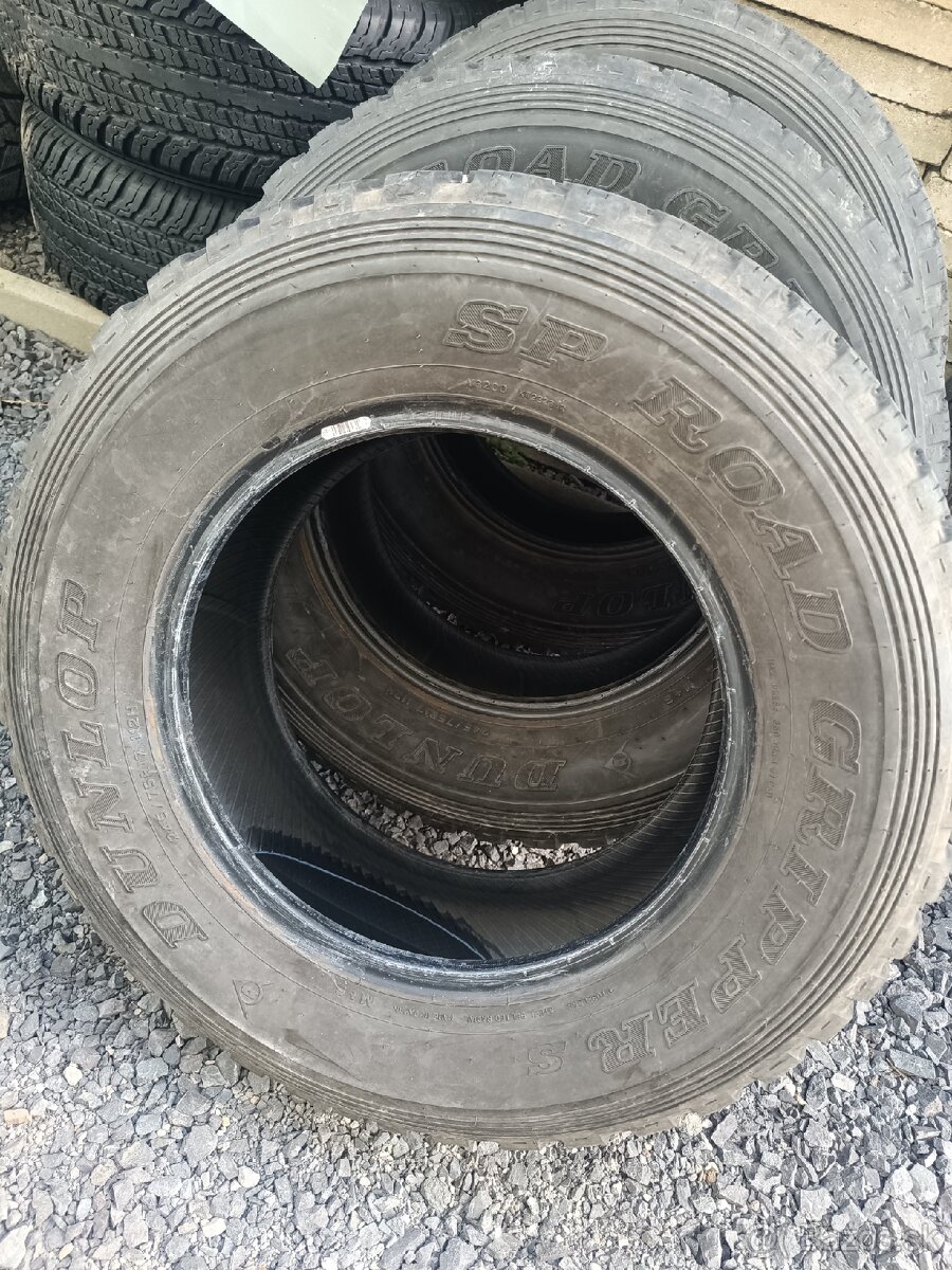 245/75 r17 Dunlop SP Road grippper M+S - 3