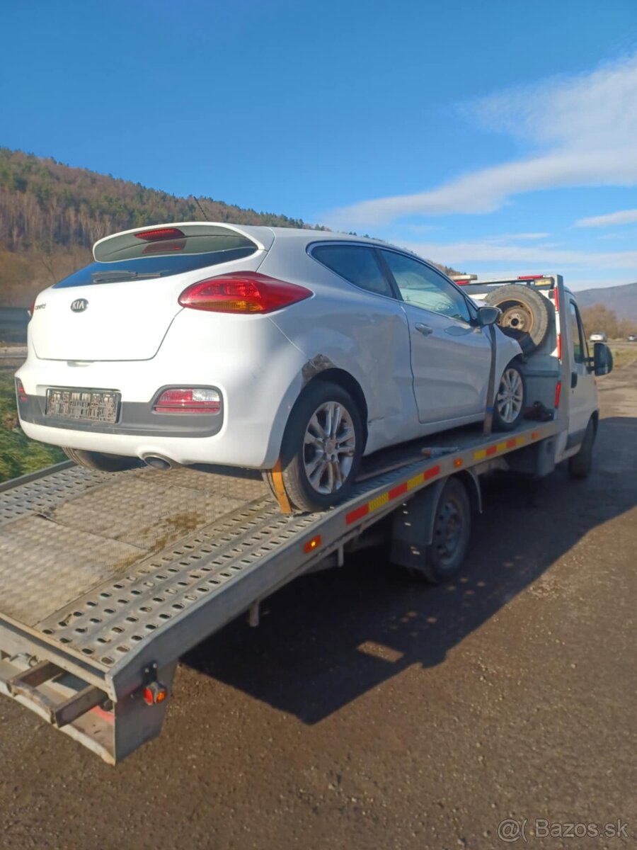 Rozpredám Kia ProCeed 1.6 99kw G4FD 2013 - 3
