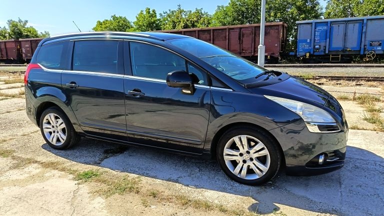 Peugeot 5008 2.0 HDi 110kW - 3