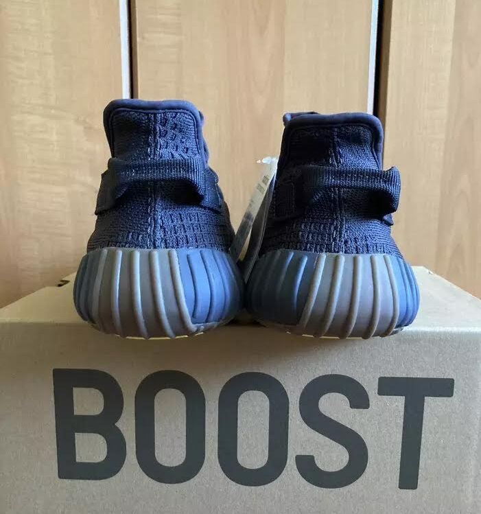 Yeezy Boost 350 V2 Cinder - 3