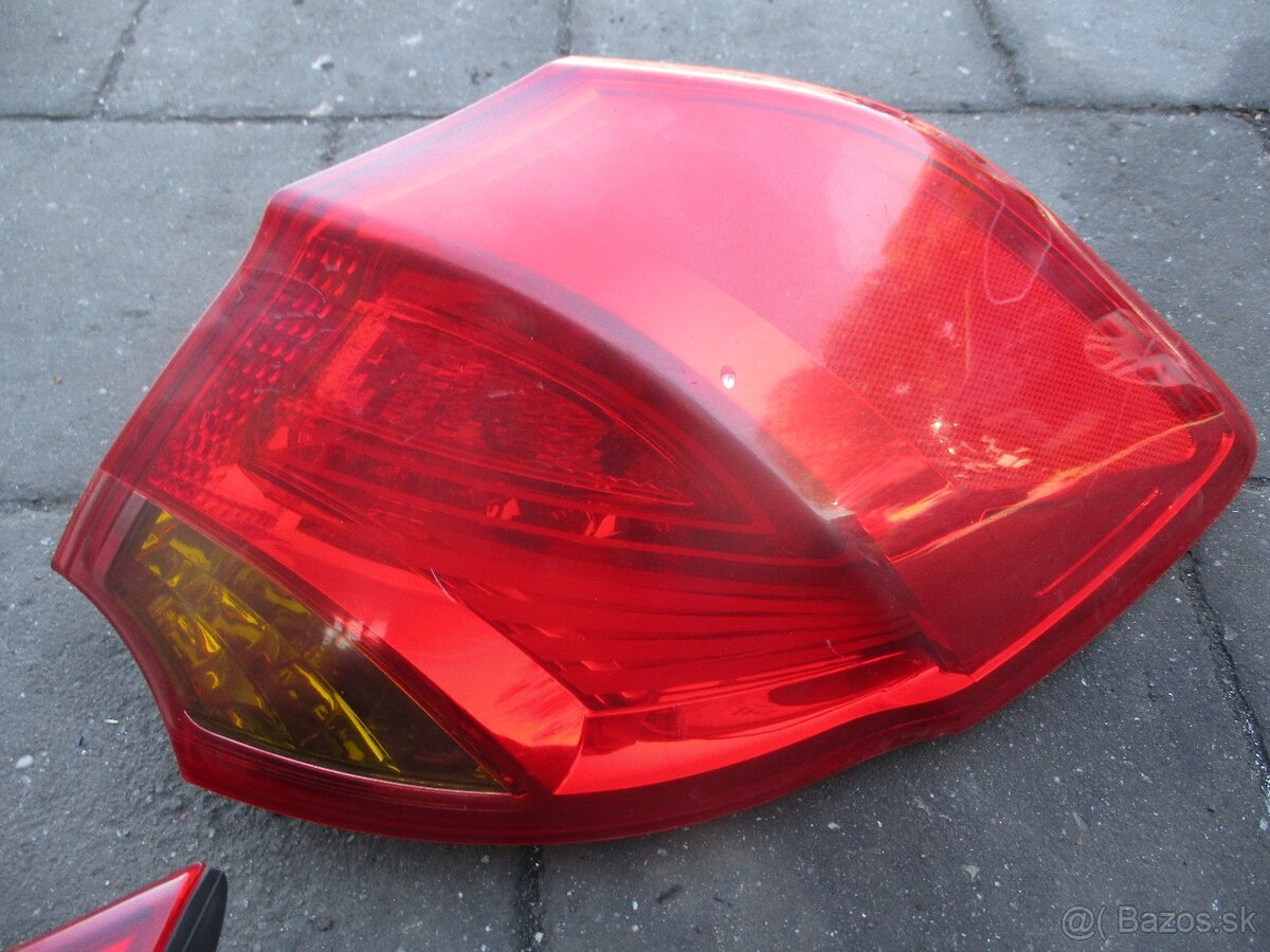 zadne svetla Kia Ceed 2012- 2018 hatchback LED - 3