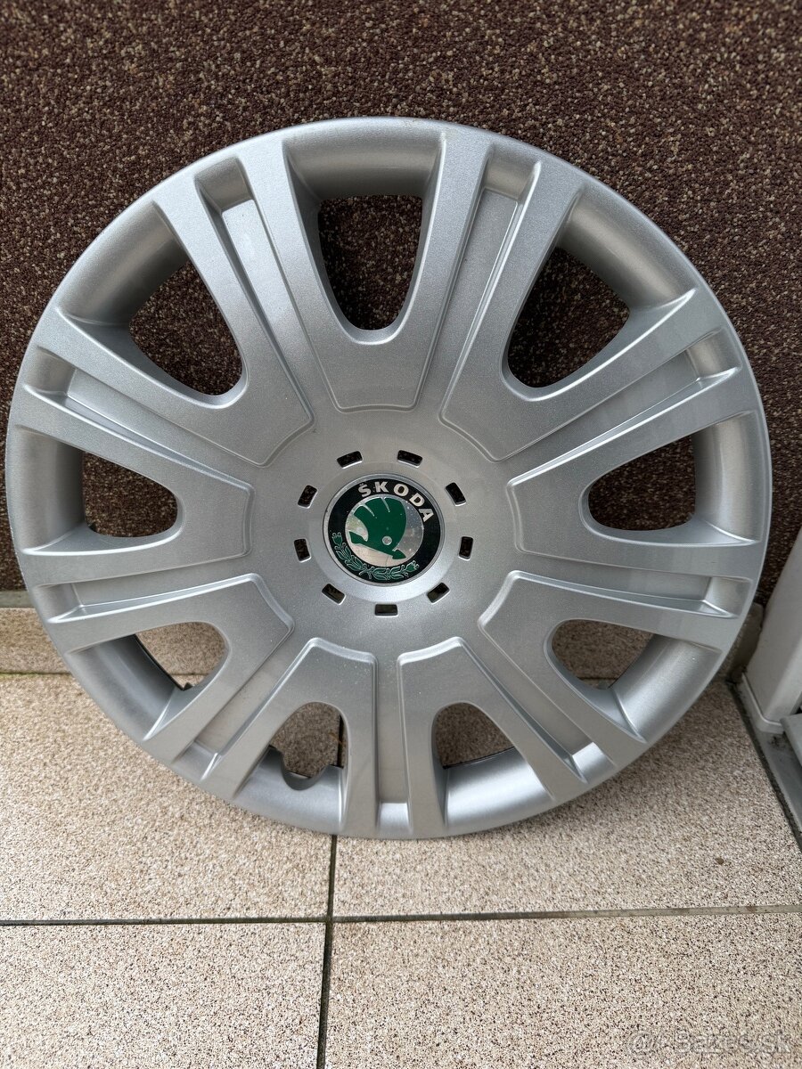 puklice Škoda Octavia II - 3