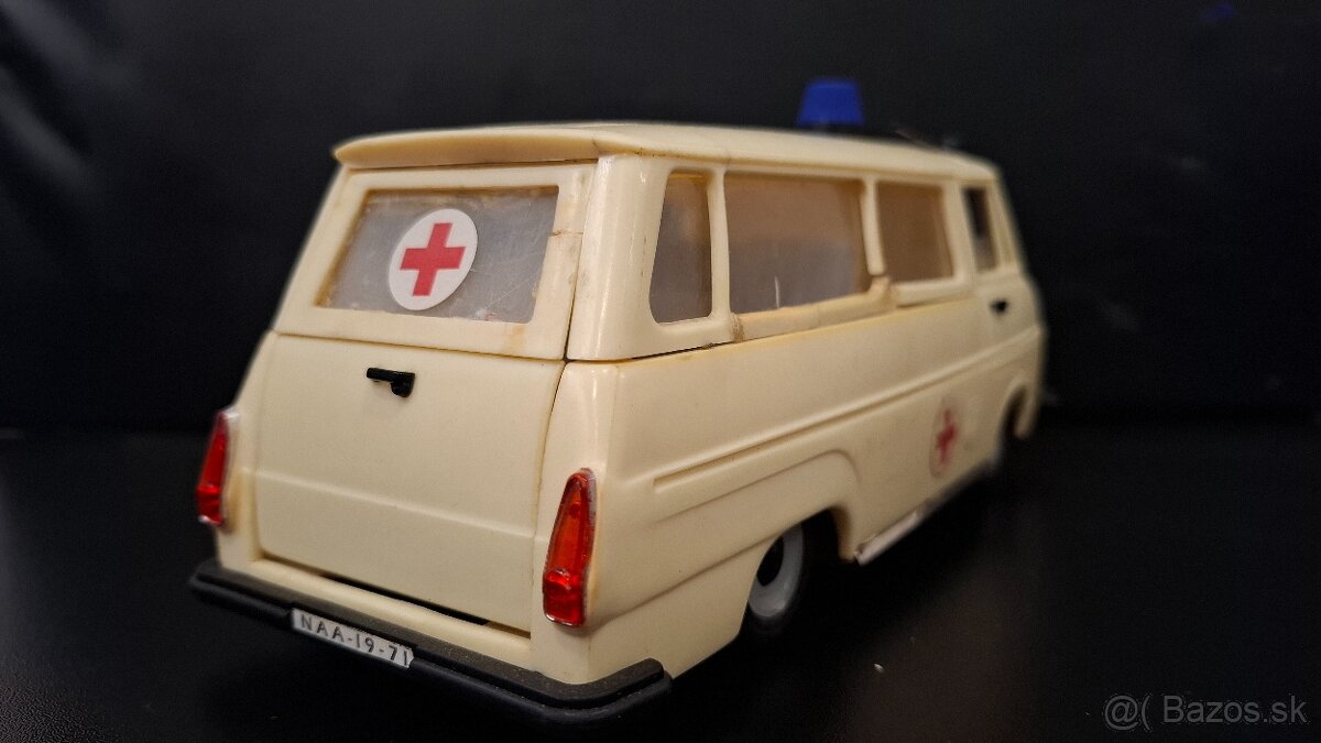 Predám skoda 1203 sanitka - 3