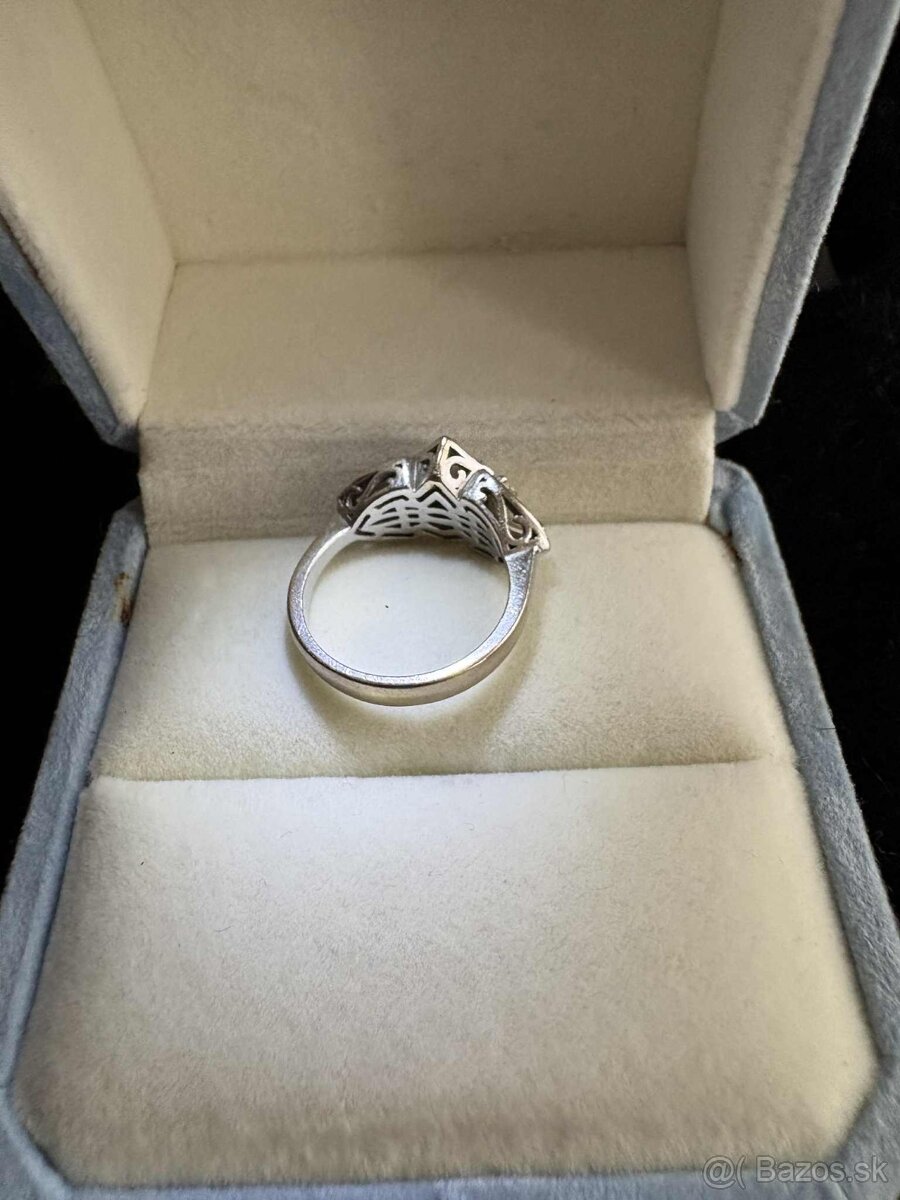 Elegantný prsteň z 18 kt bieleho zlata – veľkosť 55 - 3