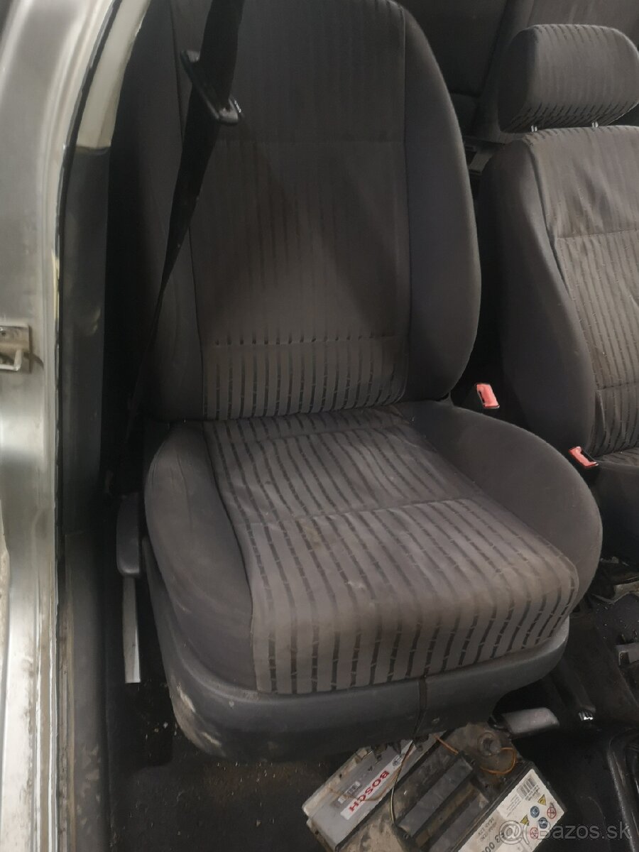 Predam sedaky octavia 1 - 3