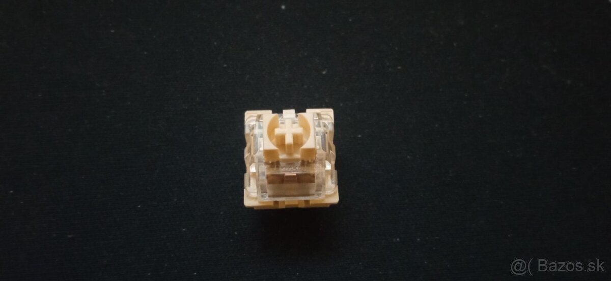 75ks Yolk klavesnicové spínače/switche - 3