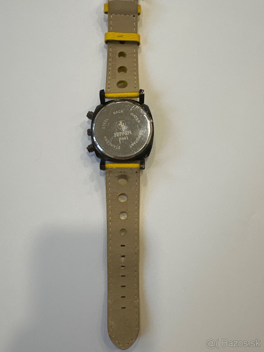 Hodinky so žltým ramienkom - 3