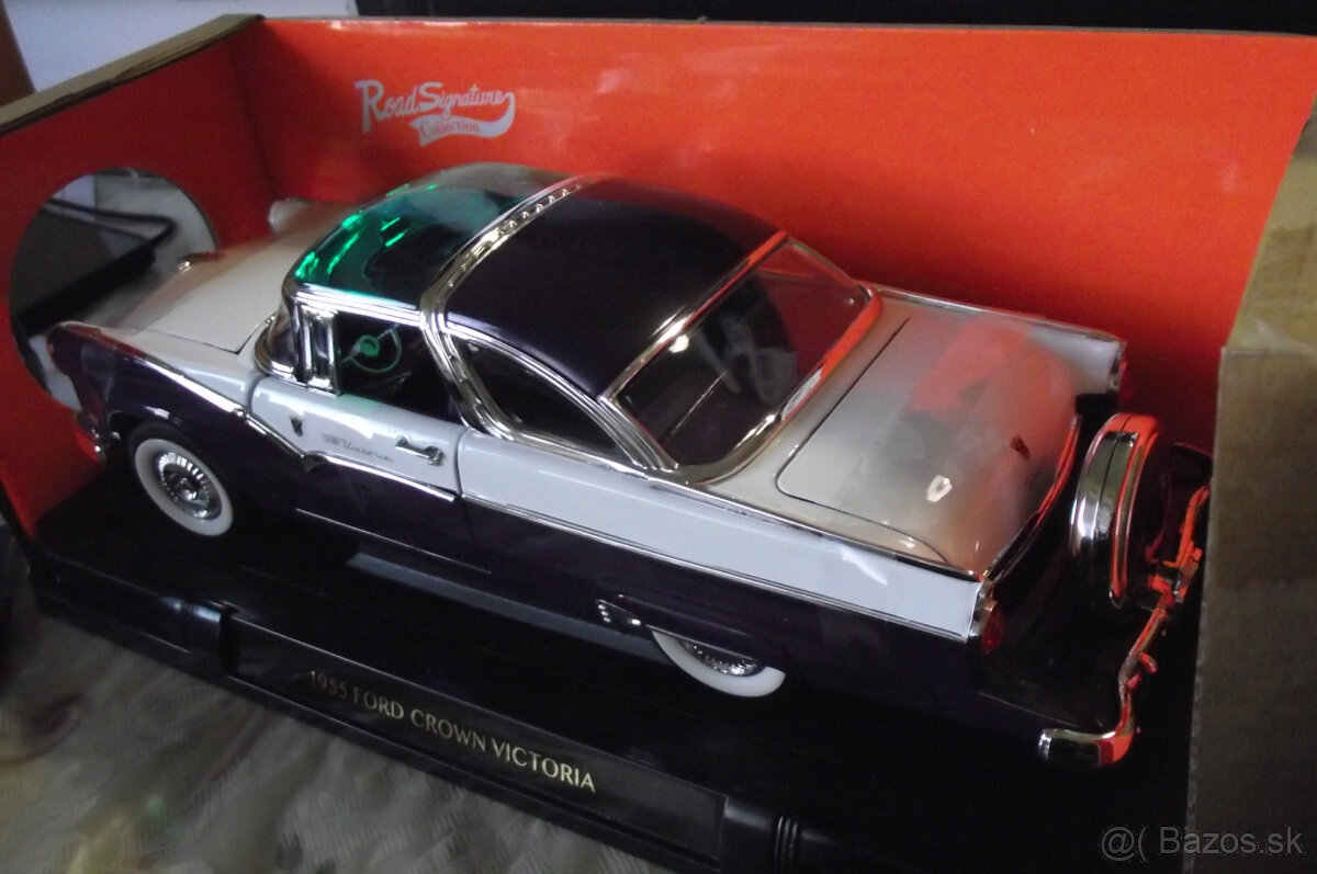 1:18 Ford Crown Victoria - 3