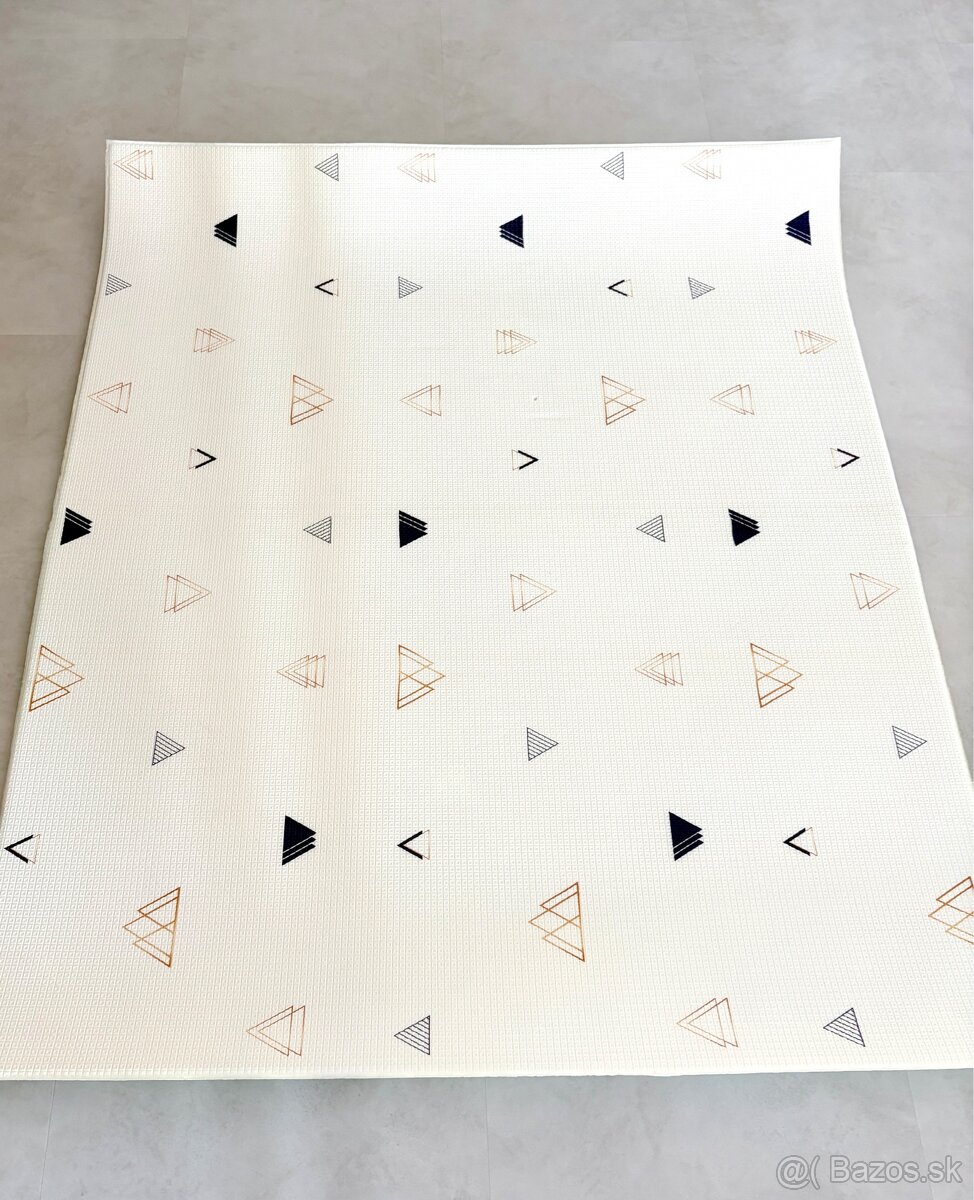 Obojstanná podložka na hranie - 3