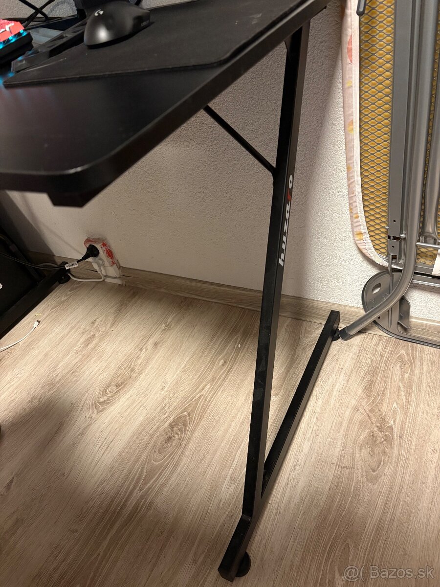 Kancelársky stôl - 3