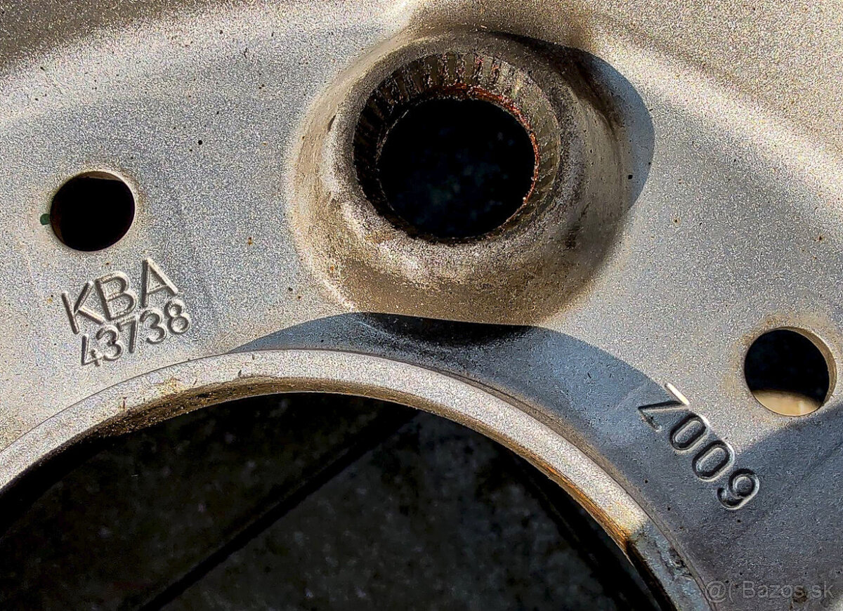 Sada 16" plechových diskov (s puklicami a pneu) - 3