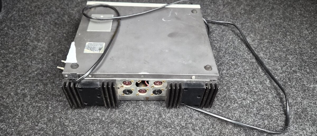 Zosilňovač TESLA Z710A - 3