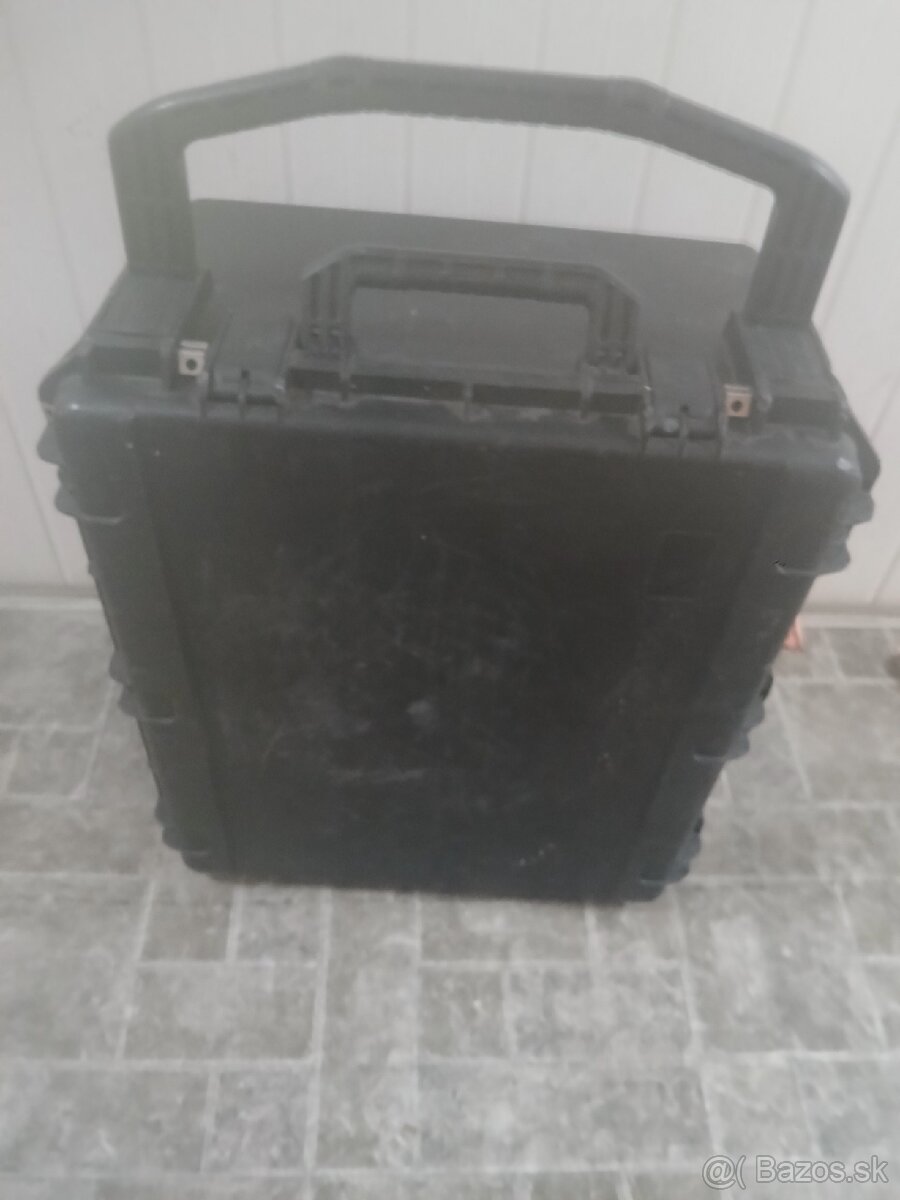 Velký plastový kufor - 3