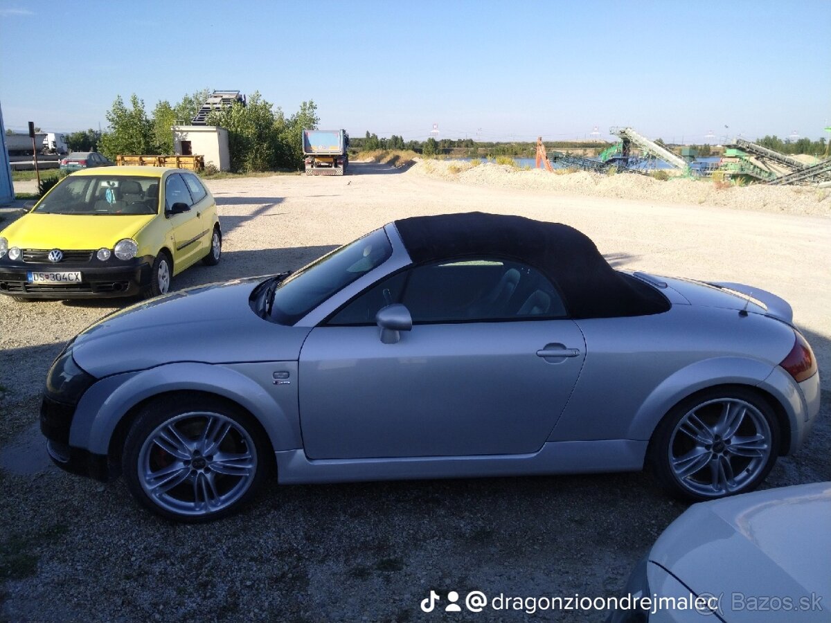 Audi TT Cabriolet roadster - 3