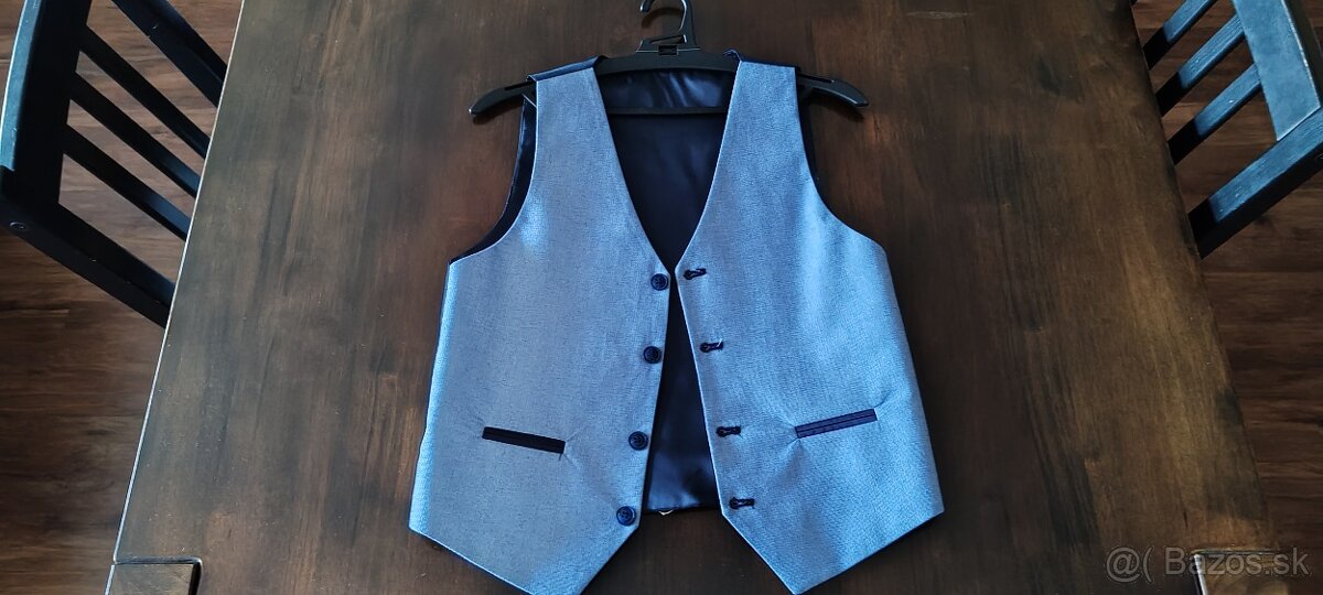 Chlapčenský oblek veľ. 10 rokov, asi 140 - 3