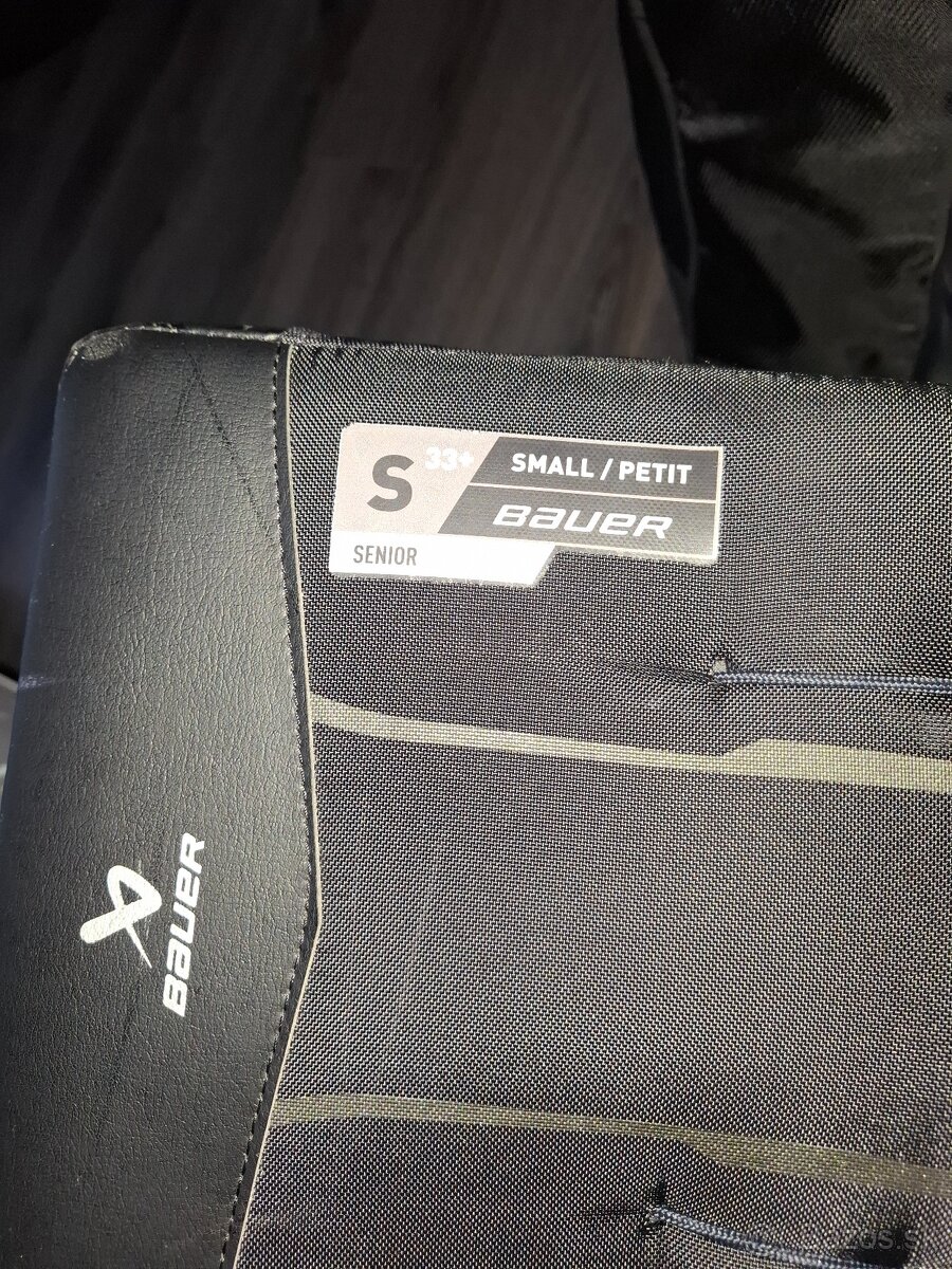 Brankárska výstroj - 3