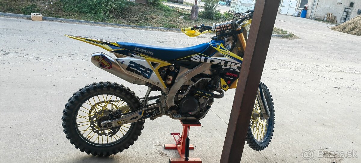 Predám tuto krásnu Suzuki RMZ 450 2019
