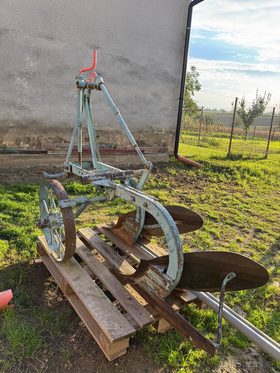 Pluh dvoják PN252 - 3