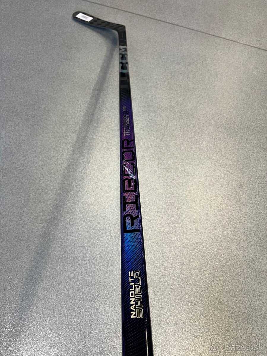 Hokejka CCM Ribcor Trigger 8 Pro - 3