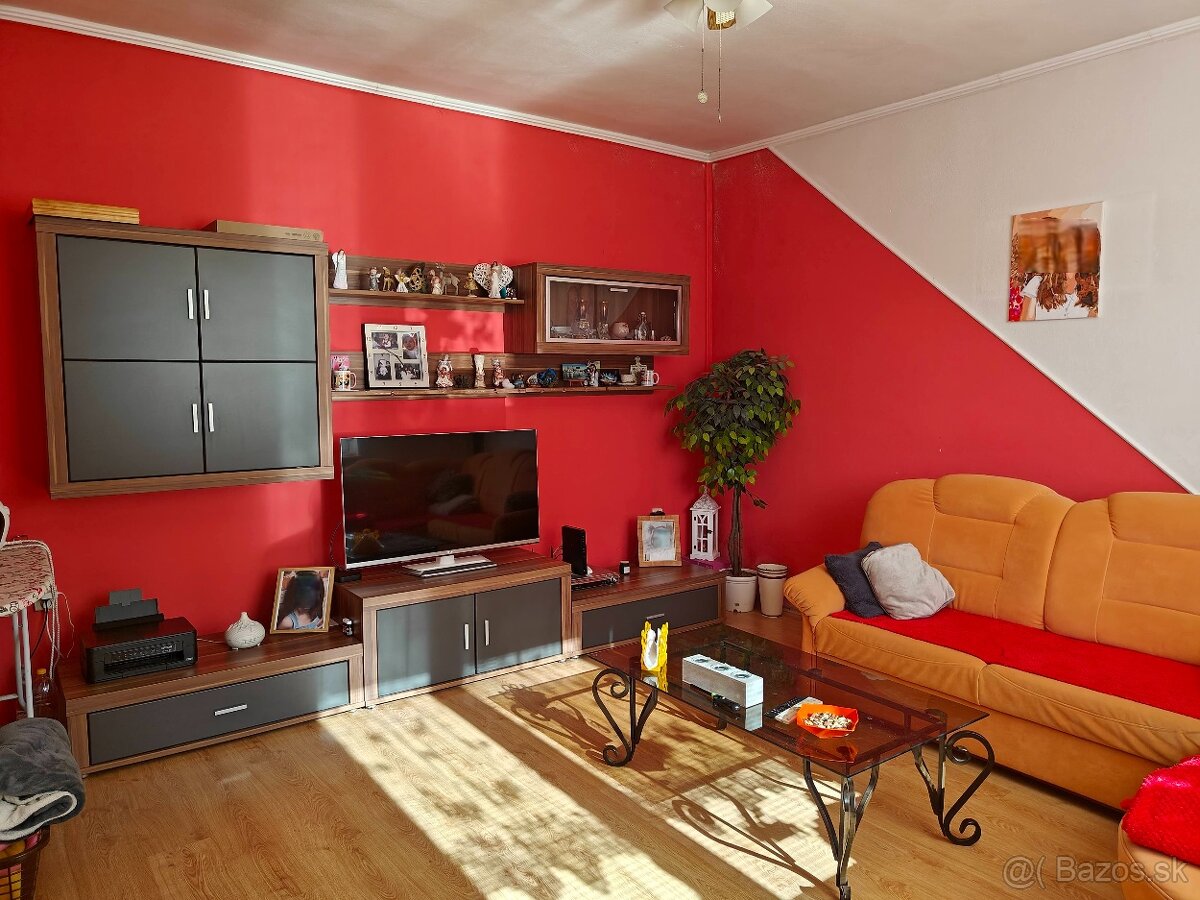 Predáme 3 izbový dom v obci Petrova Ves - 3