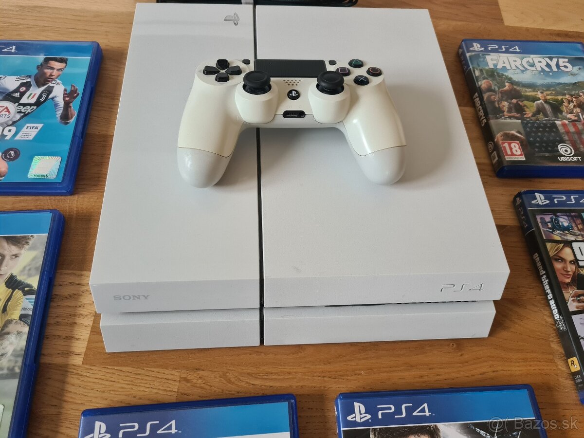 Playstation 4 - 3