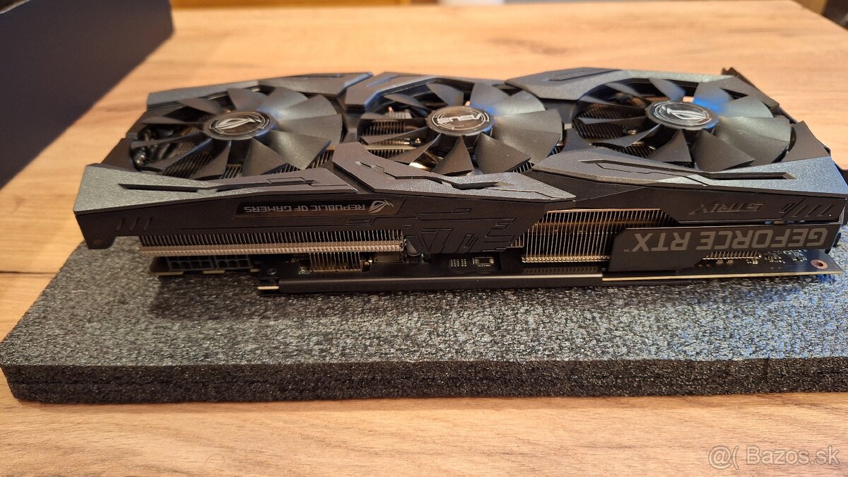 ASUS ROG STRIX RTX 2060 6GB - 3