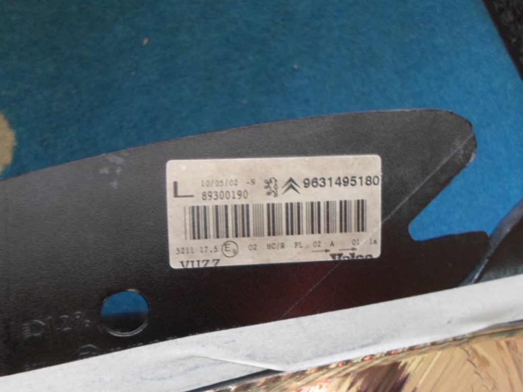 Predám svetlá Xsara Picasso - 3