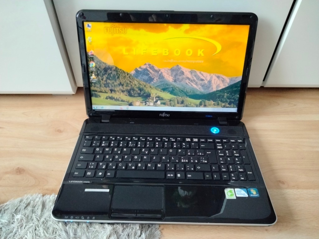 15,6" Fujitsu Lifebook / 120gb ssd / 4gb ram / Windows 7/ - 3