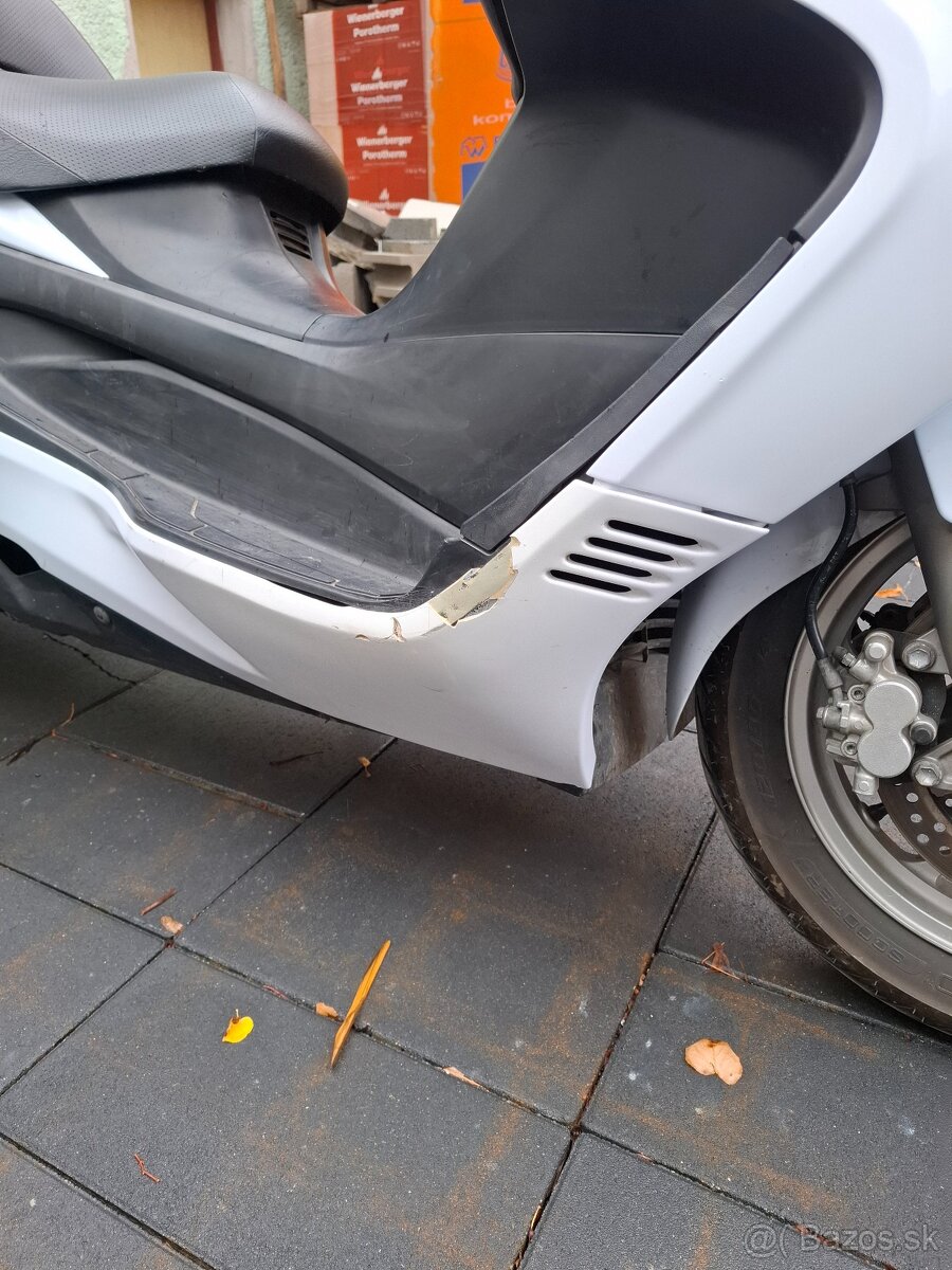 Suzuki Burgman 400 - 3