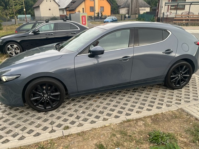 Mazda 3 - 3