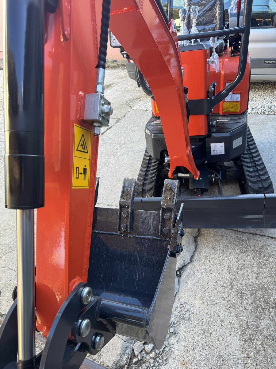 Minibager 1290kg - YANMAR motor 3 válec - 3