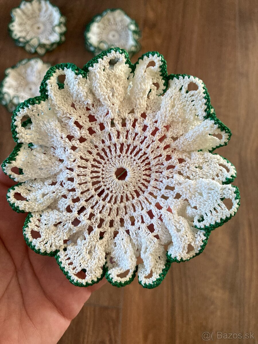 Sada 11 háčkovaných obruskov - 3