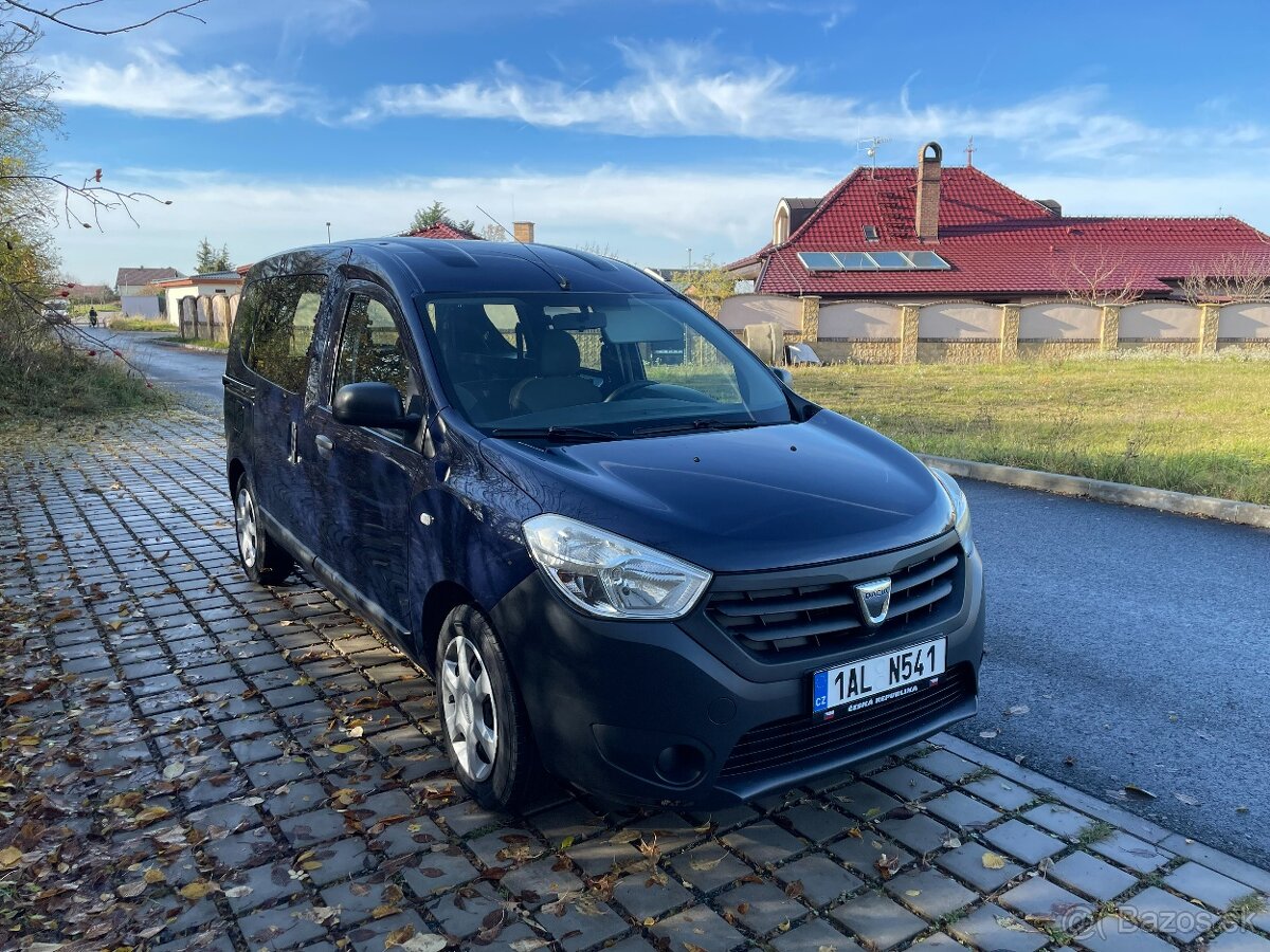 Dacia Dokker: rampa pro převoz vozíčkáře - 3
