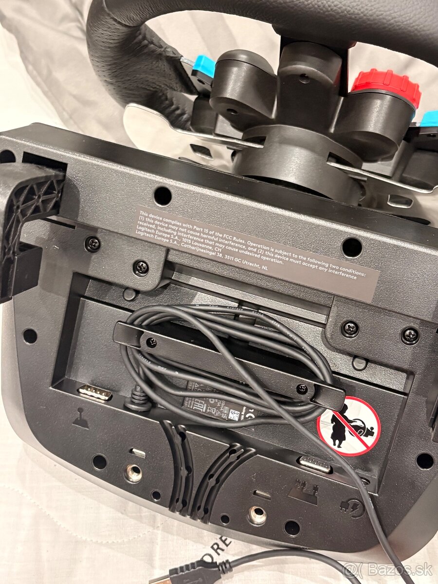 Volant Logitech G29 Driving Force s pedalmi - 3