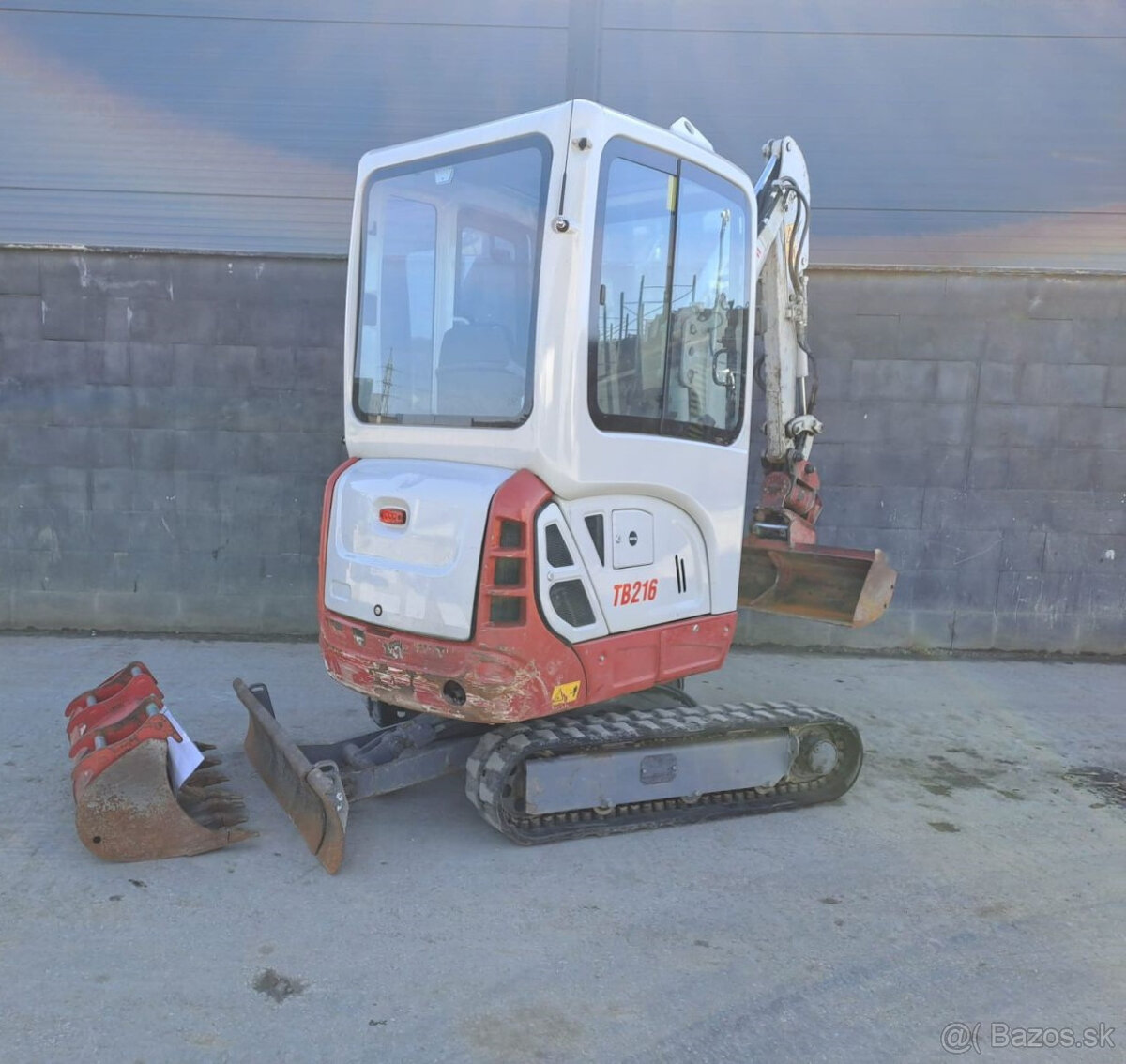 TAKEUCHI TB216 DIESEL - 3