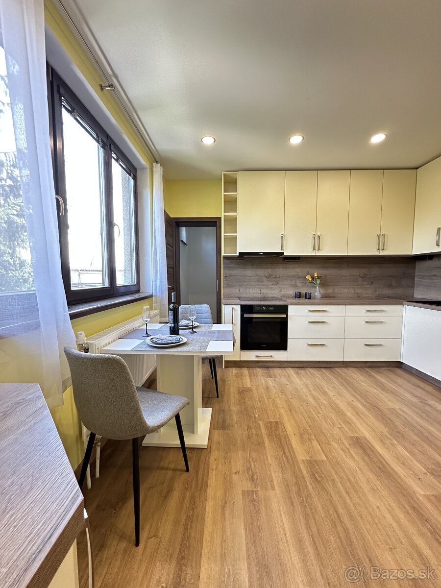 Krásny 4 izbový byt v tichej lokalite mesta Nitra - 3