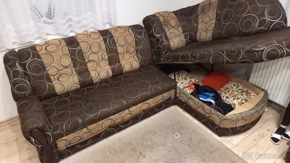 Predám sedaciu súpravu s taburetkami. - 3