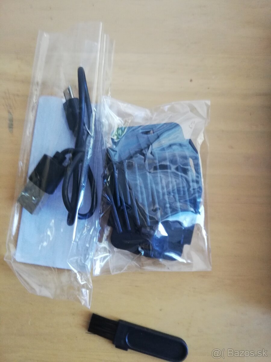 Holiaci strojček - 3