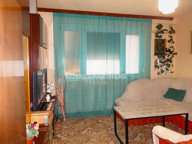 Na predaj 3-izbový byt s logiou 59,30m2 - Levice - 3