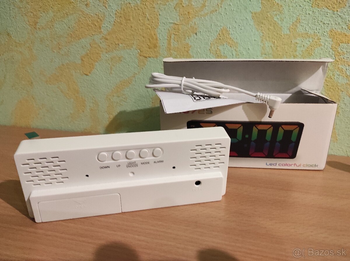 LED Digitálne hodiny stolné - 3