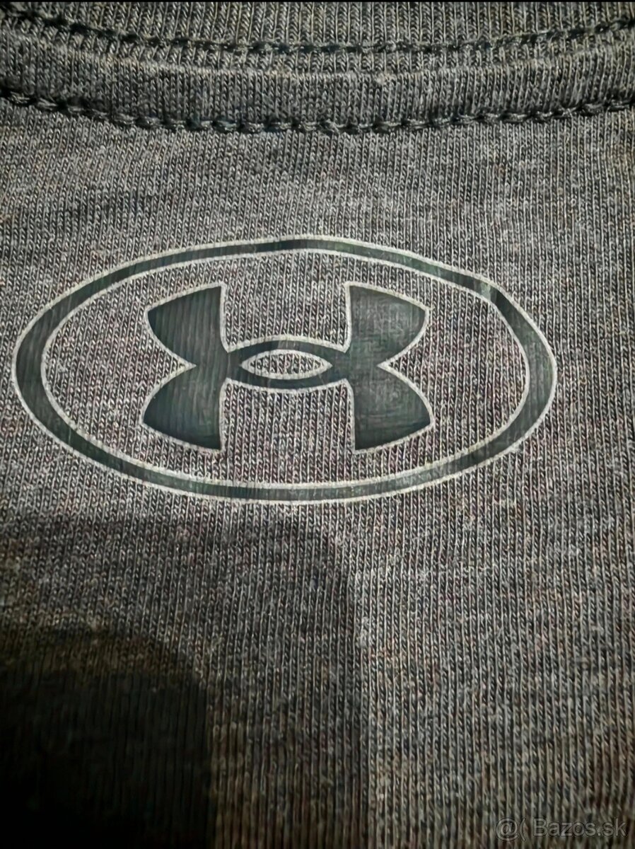 Pánske sivé tričko Under armour - 3