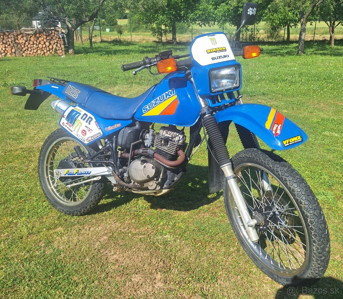 Suzuki DR 125