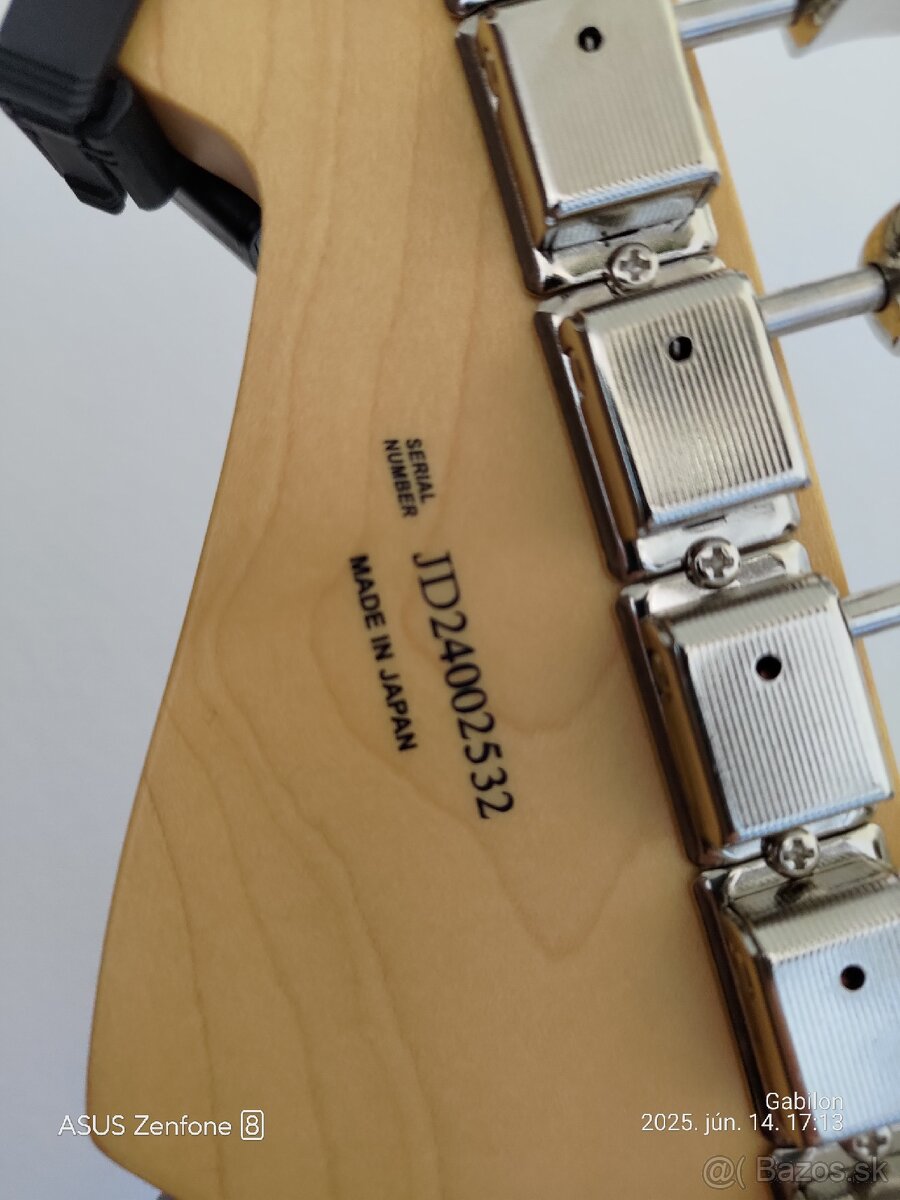 FENDER STRATOCASTER JAPAN - 3