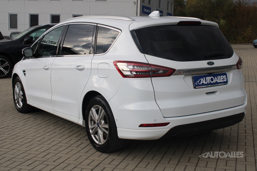 Ford S-MAX 2,0 TDCi 110 kW TITANIUM - 3