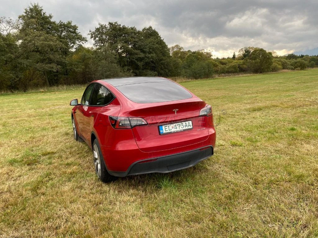 Tesla Model Y 75kWh Long Range AWD 378kW - 3